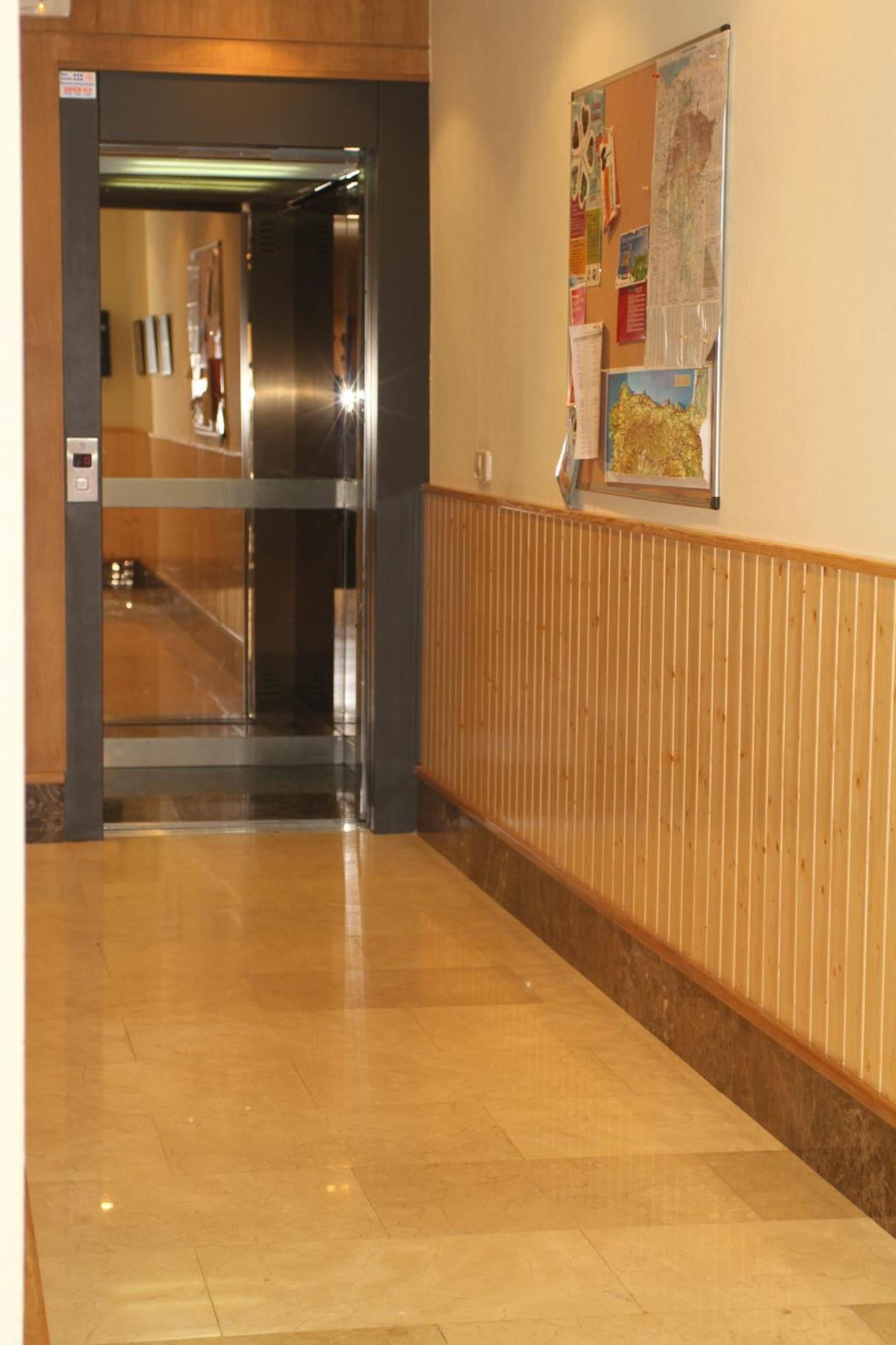 Apartamentos Gebala エステーリャ エクステリア 写真