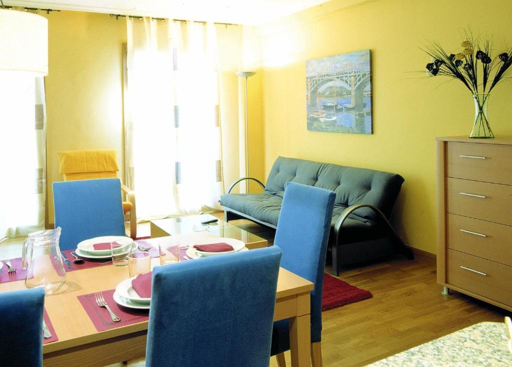 Apartamentos Gebala エステーリャ エクステリア 写真